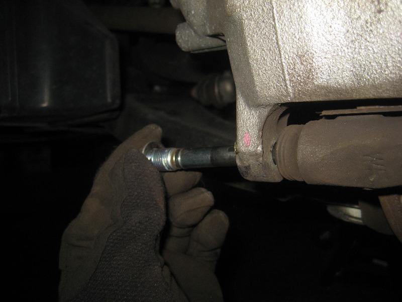 2011-2017-Mitsubishi-Outlander-Sport-Front-Brake-Pads-Replacement-Guide-031