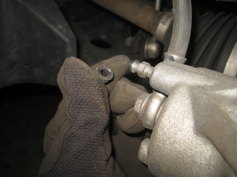 2011-2017-Mitsubishi-Outlander-Sport-Front-Brake-Pads-Replacement-Guide-036