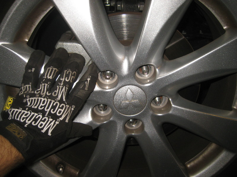 2011-2017-Mitsubishi-Outlander-Sport-Front-Brake-Pads-Replacement-Guide-037