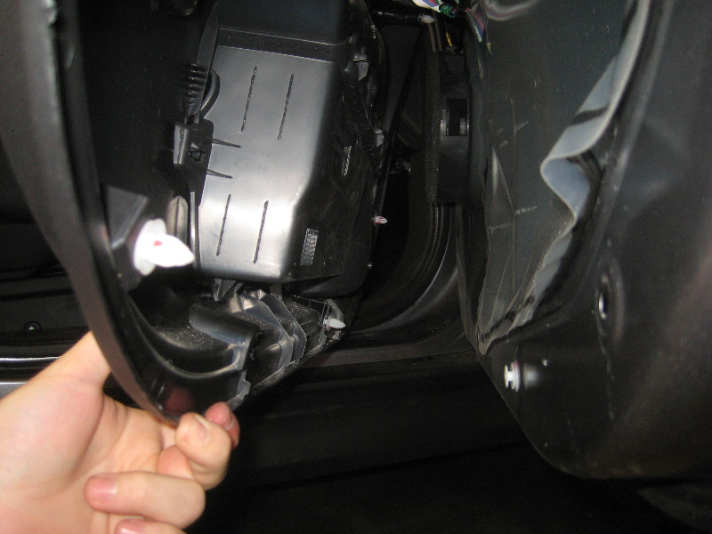 2011-2017-Mitsubishi-Outlander-Sport-Interior-Door-Panel-Removal-Guide-013