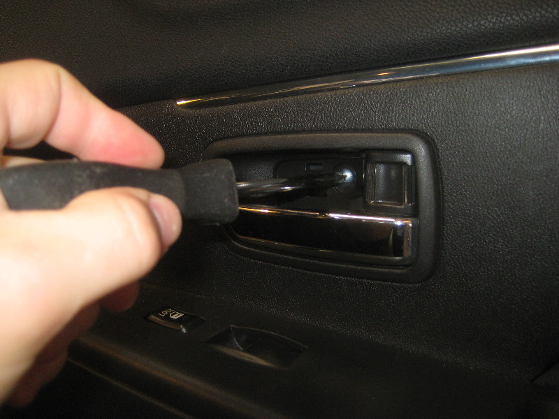 2011-2017-Mitsubishi-Outlander-Sport-Interior-Door-Panel-Removal-Guide-040