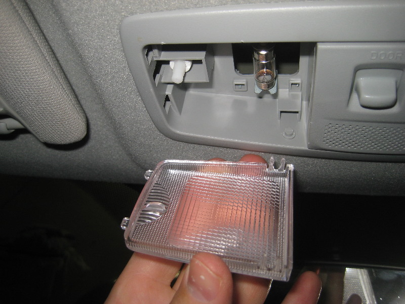 2011-2017-Mitsubishi-Outlander-Sport-Map-Light-Bulbs-Replacement-Guide-004