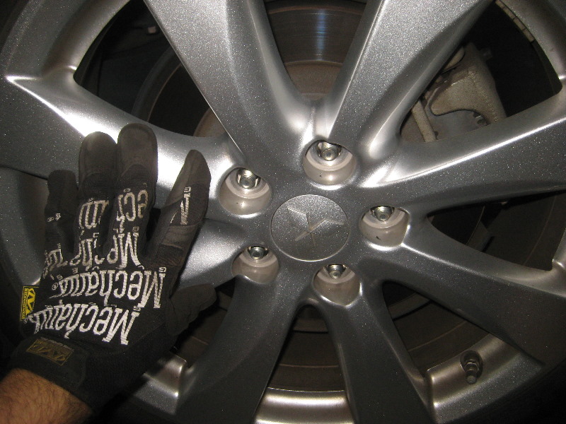 2011-2017-Mitsubishi-Outlander-Sport-Rear-Disc-Brake-Pads-Replacement-Guide-034