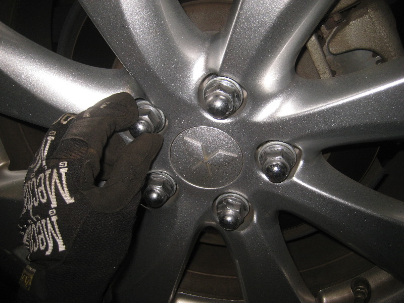 2011-2017-Mitsubishi-Outlander-Sport-Rear-Disc-Brake-Pads-Replacement-Guide-035