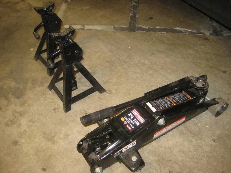 2011-2017-Mitsubishi-Outlander-Sport-Rear-Disc-Brake-Pads-Replacement-Guide-037