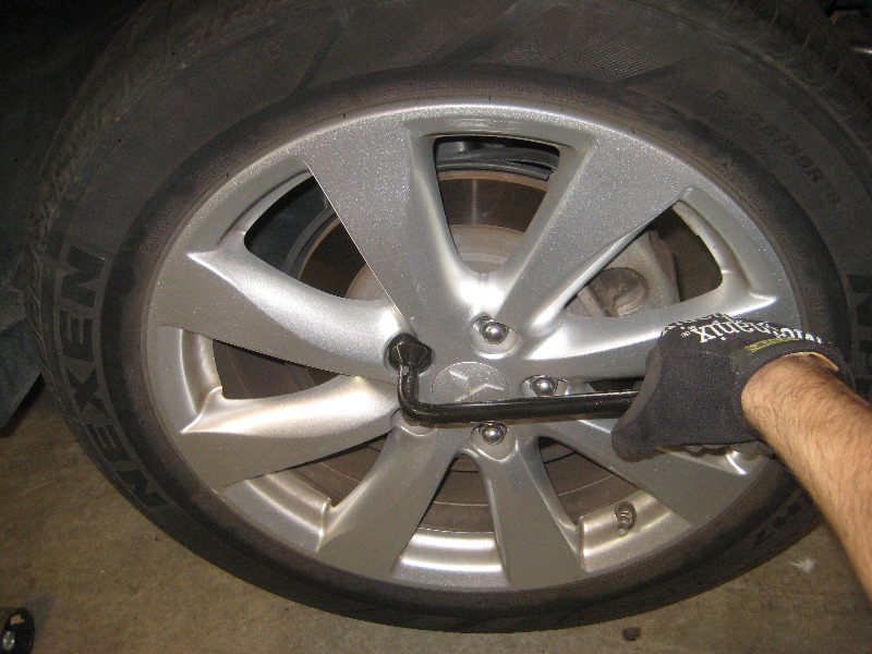 2011-2017-Mitsubishi-Outlander-Sport-Rear-Disc-Brake-Pads-Replacement-Guide-038