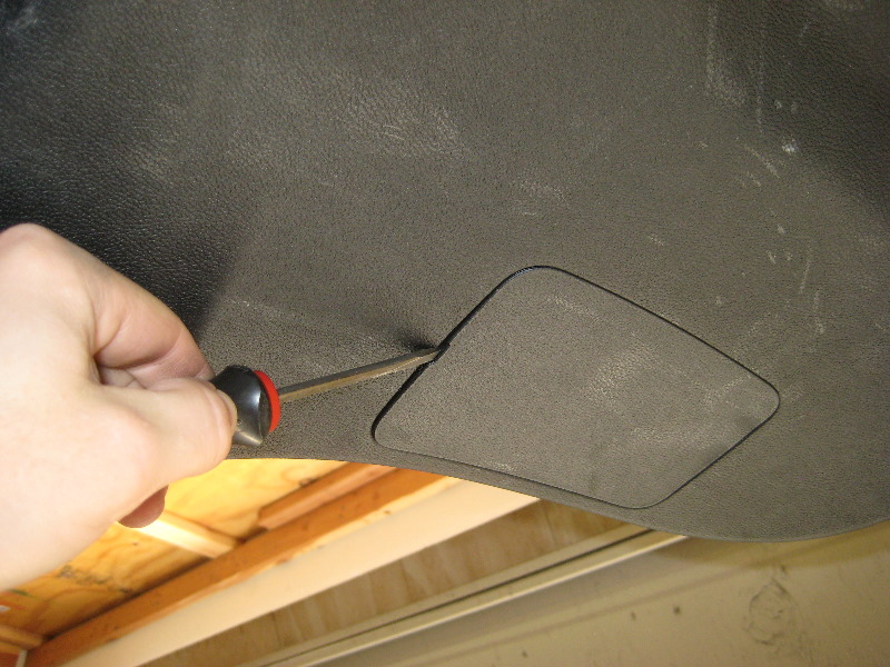 2011-2017-Mitsubishi-Outlander-Sport-Tail-Light-Bulbs-Replacement-Guide-021