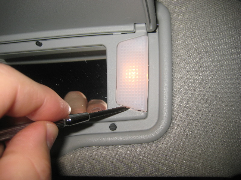 2011-2017-Mitsubishi-Outlander-Sport-Vanity-Mirror-Light-Bulb-Replacement-Guide-003