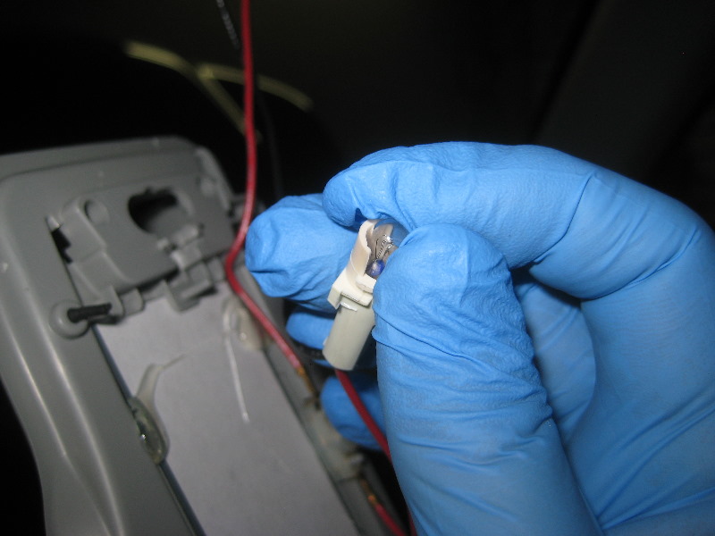 2011-2017-Mitsubishi-Outlander-Sport-Vanity-Mirror-Light-Bulb-Replacement-Guide-012