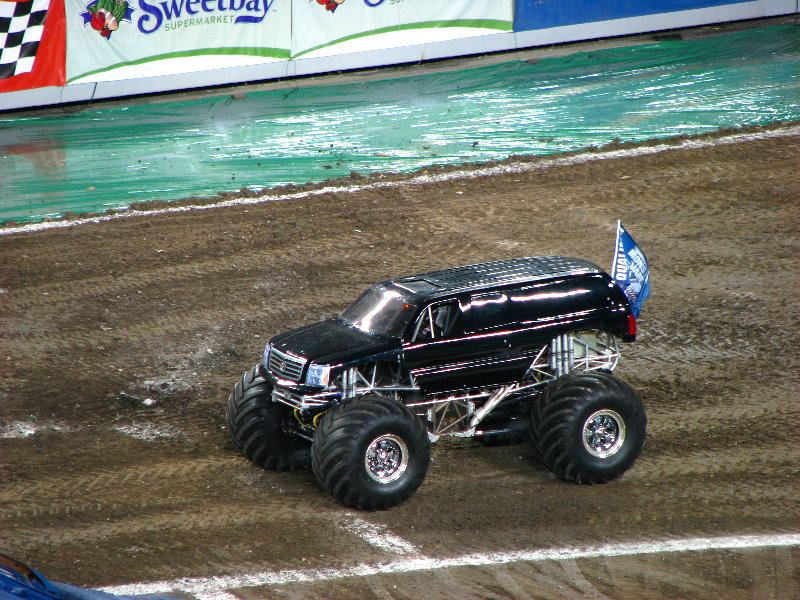 Monster-Jam-Raymond-James-Stadium-Tampa-FL-006