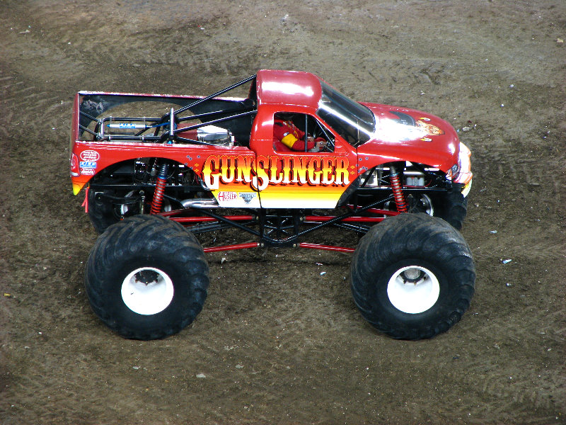 Monster-Jam-Raymond-James-Stadium-Tampa-FL-010