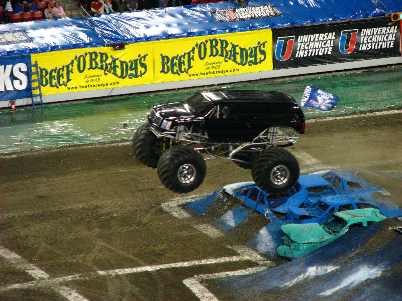 Monster-Jam-Raymond-James-Stadium-Tampa-FL-027