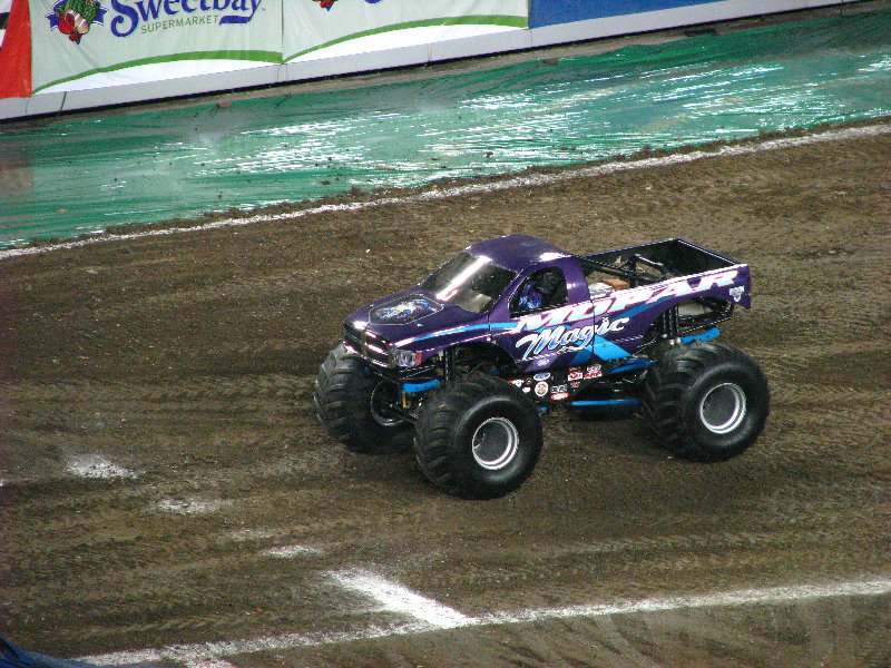 Monster-Jam-Raymond-James-Stadium-Tampa-FL-042