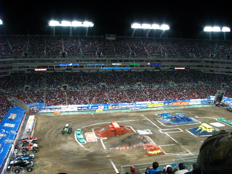 Monster-Jam-Raymond-James-Stadium-Tampa-FL-048