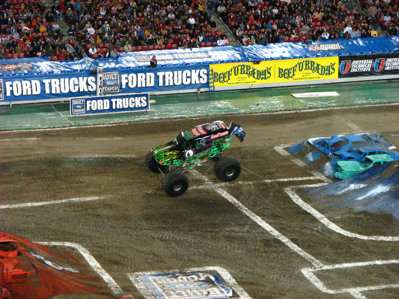 Monster-Jam-Raymond-James-Stadium-Tampa-FL-057