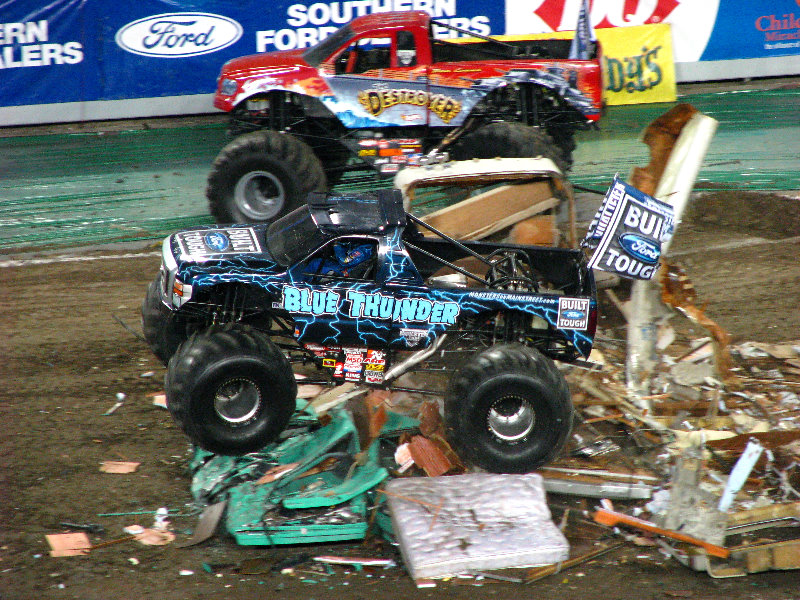 Monster-Jam-Raymond-James-Stadium-Tampa-FL-200