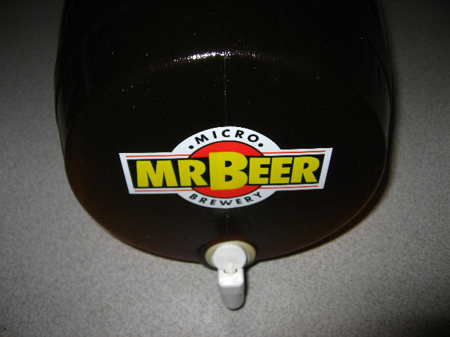 Mr-Beer-Home-Brew-Kit-Review-006