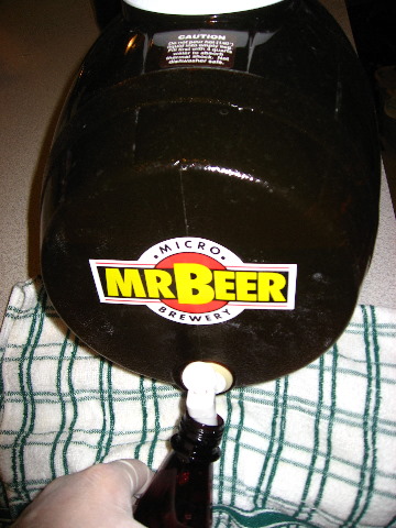 Mr-Beer-Home-Brew-Kit-Review-038