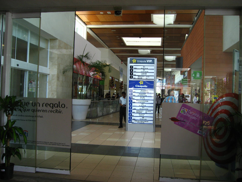 MultiPlaza-Pacific-Shopping-Mall-Panama-City-005