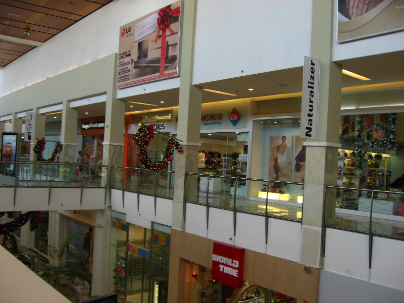 MultiPlaza-Pacific-Shopping-Mall-Panama-City-010