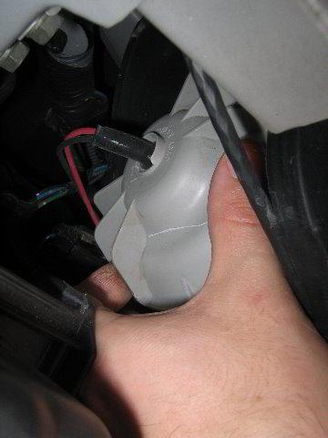 Nissan-Altima-Headlight-Bulb-23