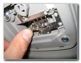 Nissan-Armada-Cargo-Area-Tailgate-Light-Bulb-Replacement-Guide-004