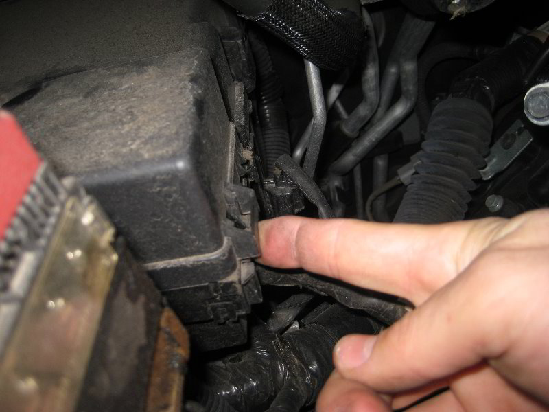 Nissan-Armada-Electrical-Fuse-Replacement-Guide-002