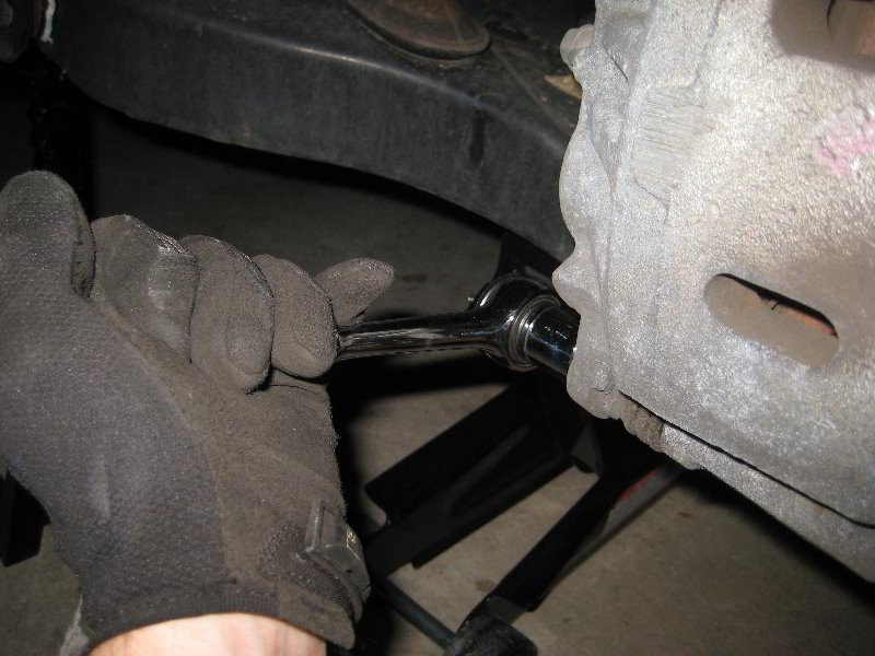 Nissan-Armada-Front-Brake-Pads-Replacement-Guide-009