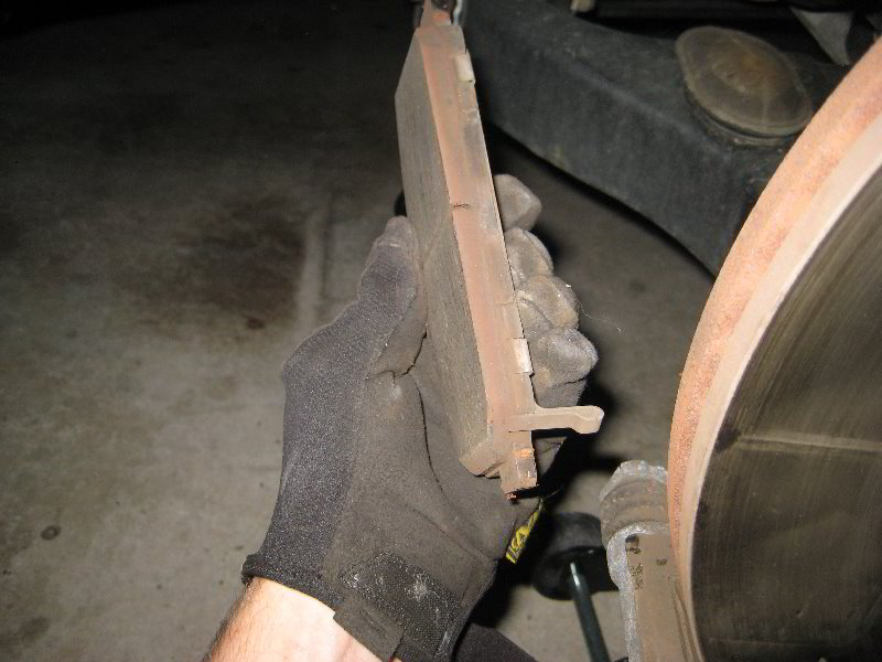 Nissan-Armada-Front-Brake-Pads-Replacement-Guide-017