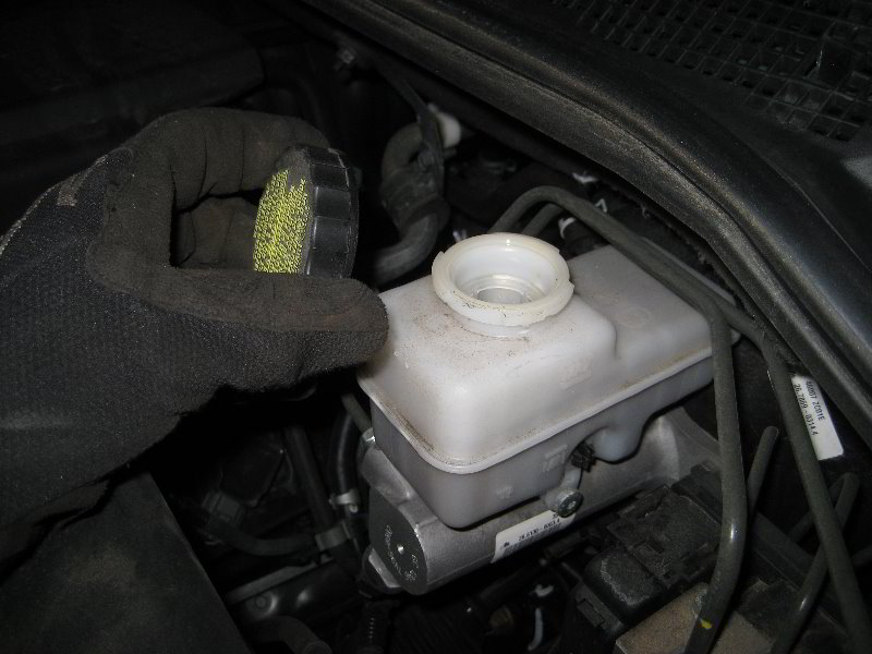 Nissan-Armada-Front-Brake-Pads-Replacement-Guide-022