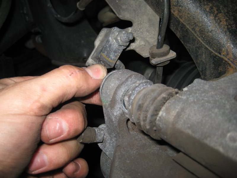 Nissan-Armada-Front-Brake-Pads-Replacement-Guide-033