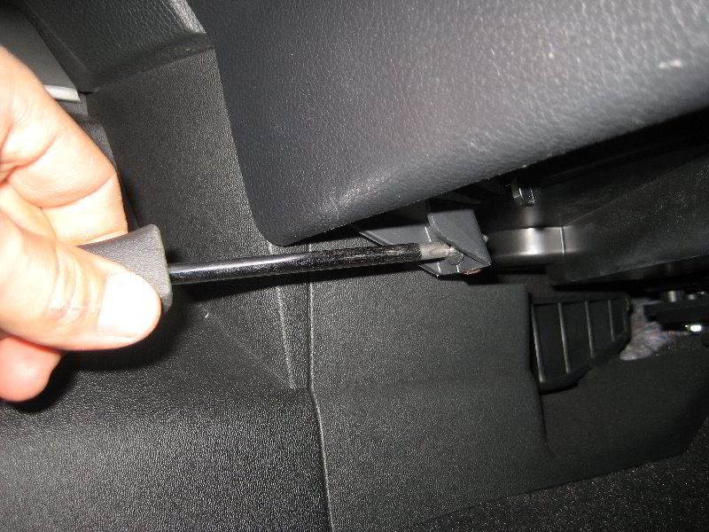 Nissan-Armada-HVAC-Cabin-Air-Filters-Replacement-Guide-005