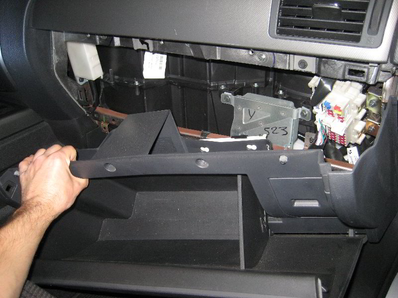 Nissan-Armada-HVAC-Cabin-Air-Filters-Replacement-Guide-012