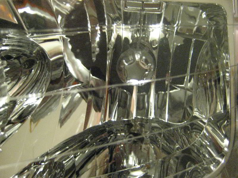 Nissan-Armada-Headlight-Bulbs-Replacement-Guide-012