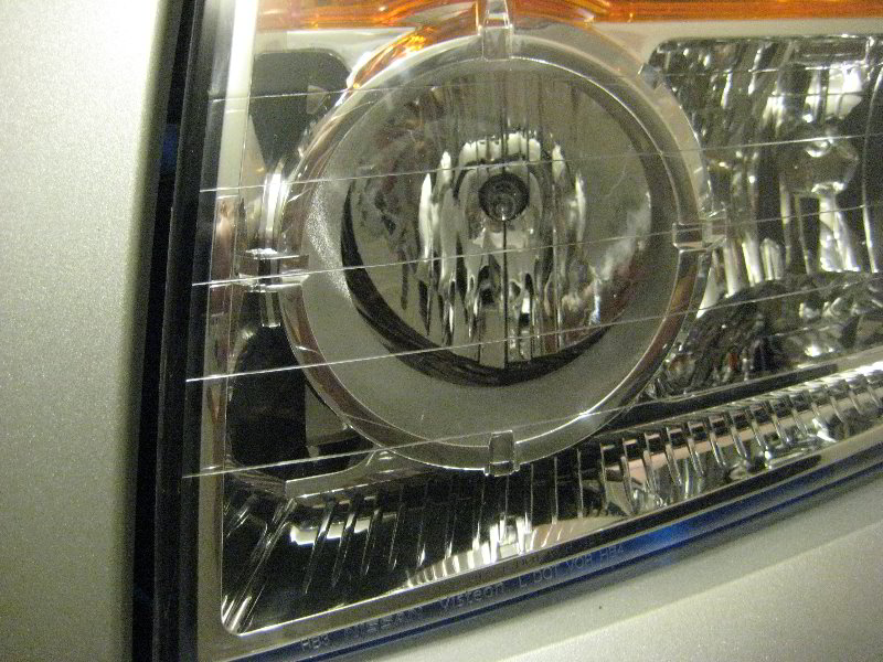 Nissan-Armada-Headlight-Bulbs-Replacement-Guide-022