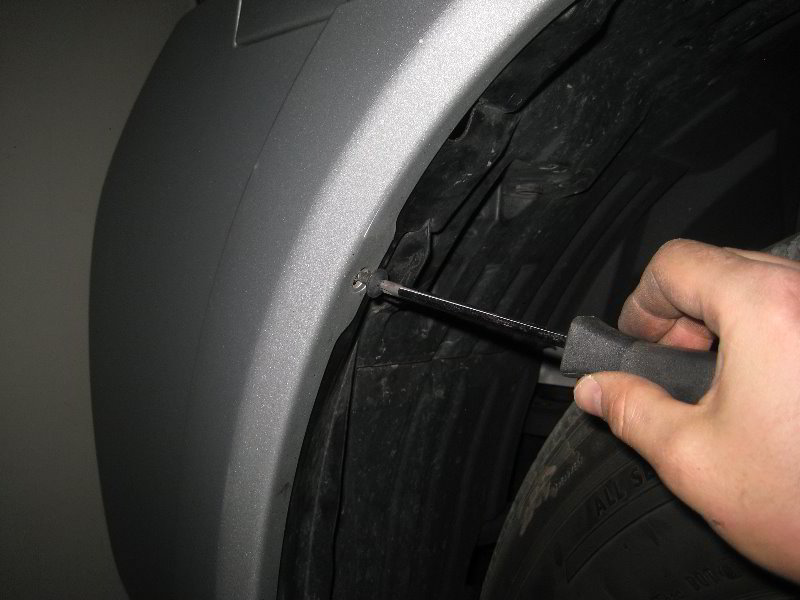 Nissan-Armada-Headlight-Bulbs-Replacement-Guide-042