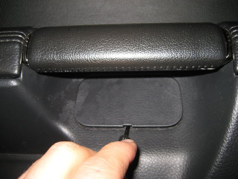 Nissan-Armada-Interior-Door-Panel-Removal-Guide-005