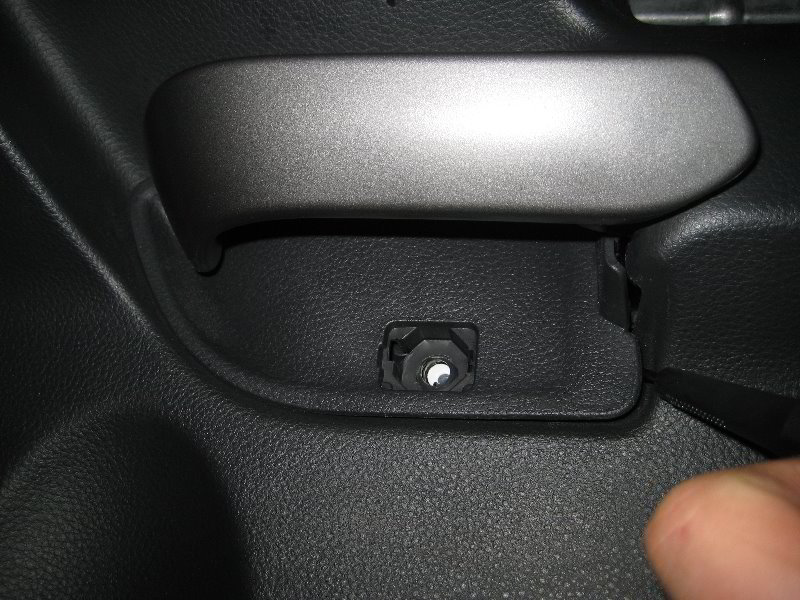 Nissan-Armada-Interior-Door-Panel-Removal-Guide-008
