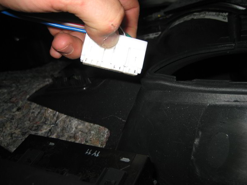 Nissan-Armada-Interior-Door-Panel-Removal-Guide-018