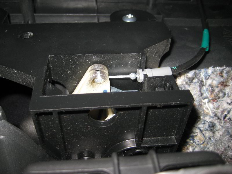 Nissan-Armada-Interior-Door-Panel-Removal-Guide-019