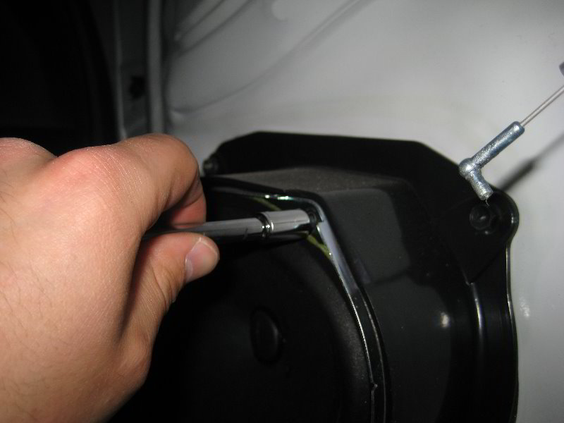 Nissan-Armada-Interior-Door-Panel-Removal-Guide-028