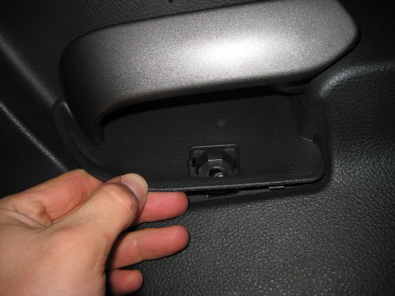 Nissan-Armada-Interior-Door-Panel-Removal-Guide-040