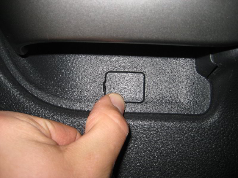 Nissan-Armada-Interior-Door-Panel-Removal-Guide-042