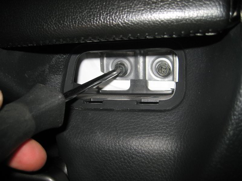 Nissan-Armada-Interior-Door-Panel-Removal-Guide-043