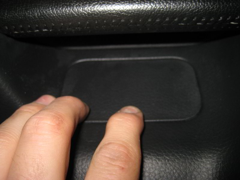 Nissan-Armada-Interior-Door-Panel-Removal-Guide-044