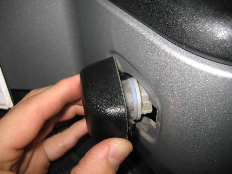 Nissan-Armada-License-Plate-Light-Bulbs-Replacement-Guide-012