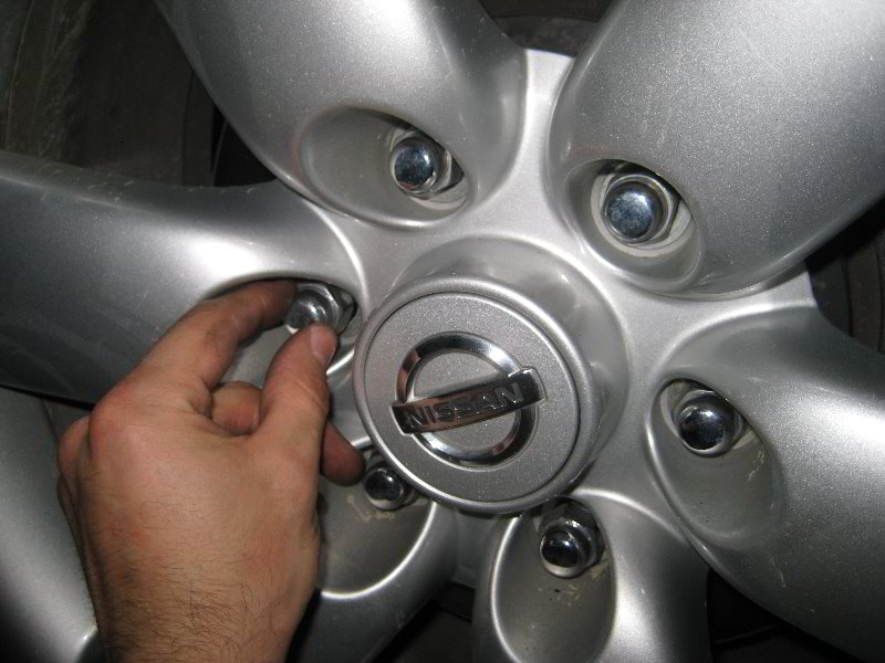 Nissan-Armada-Rear-Brake-Pads-Replacement-Guide-036