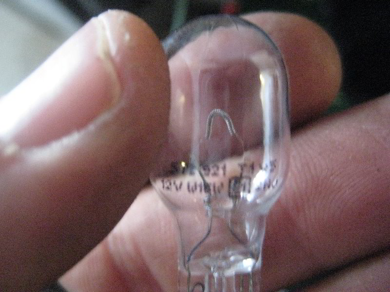 NissanArmadaTailLightBulbsReplacementGuide021