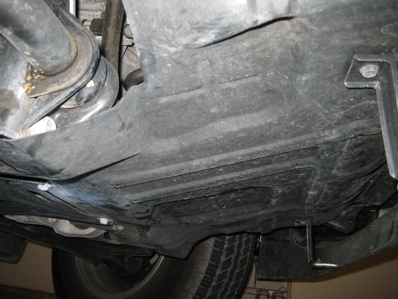 Nissan-Armada-VK56DE-V8-Engine-Oil-Change-Filter-Replacement-Guide-006