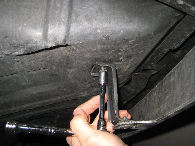 Nissan-Armada-VK56DE-V8-Engine-Oil-Change-Filter-Replacement-Guide-010